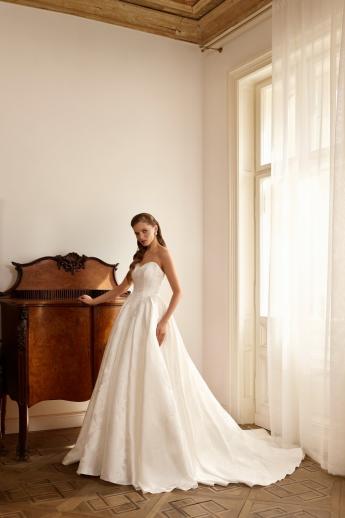 Kira Nova - Symphony of beauty - Venetta